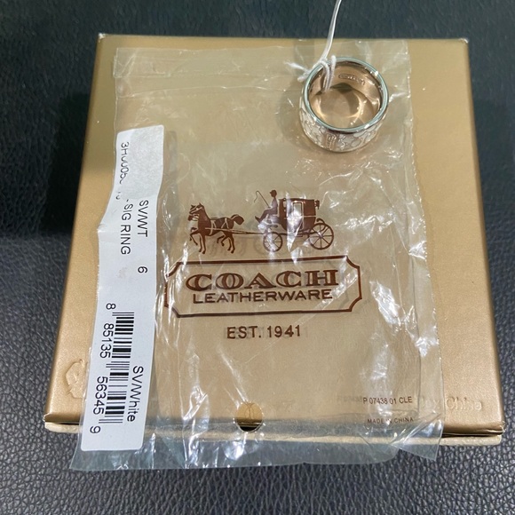 Coach Miranda Ring - Picture 4 of 4